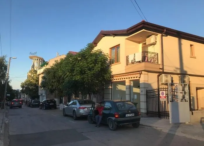 Guest house Zornica In 3*